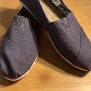 Size 7 Tom’s Classic Alpargata Slip-on Flats